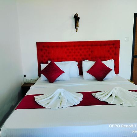 French Garden Pragash Beach Hotel Trincomalee Exterior foto