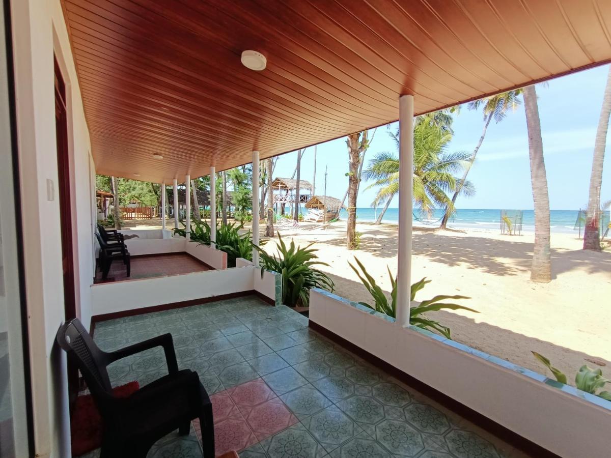 French Garden Pragash Beach Hotel Trincomalee Exterior foto