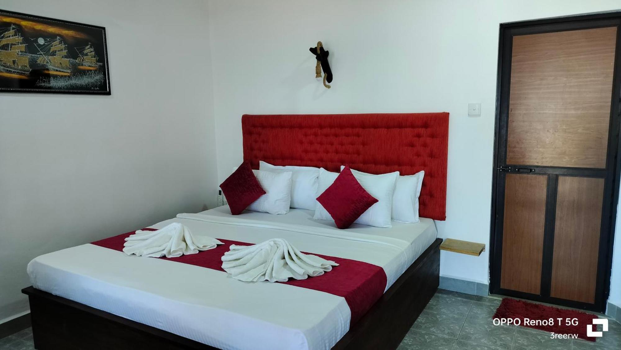 French Garden Pragash Beach Hotel Trincomalee Exterior foto