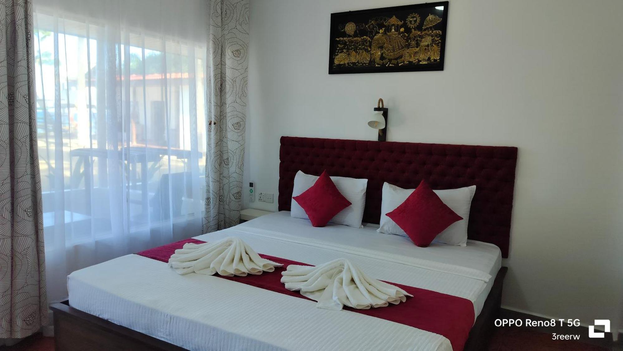 French Garden Pragash Beach Hotel Trincomalee Exterior foto