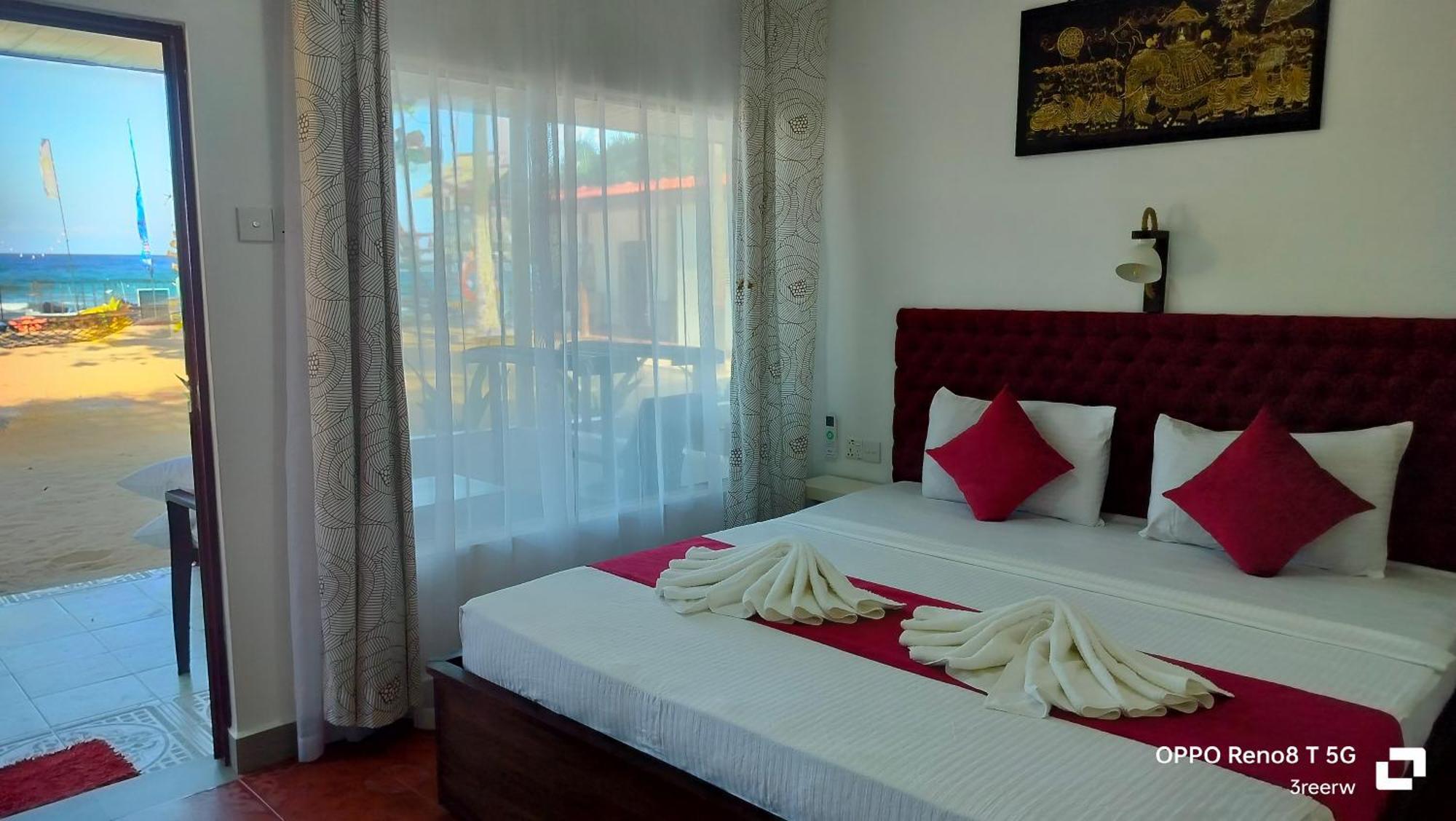 French Garden Pragash Beach Hotel Trincomalee Exterior foto