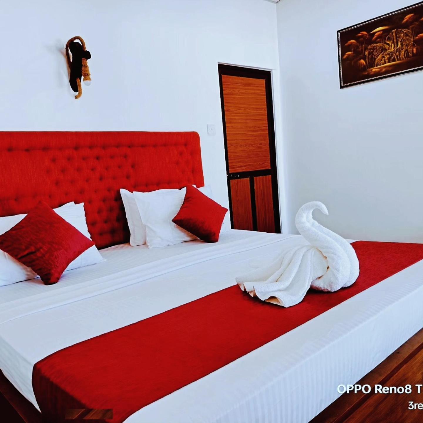 French Garden Pragash Beach Hotel Trincomalee Exterior foto