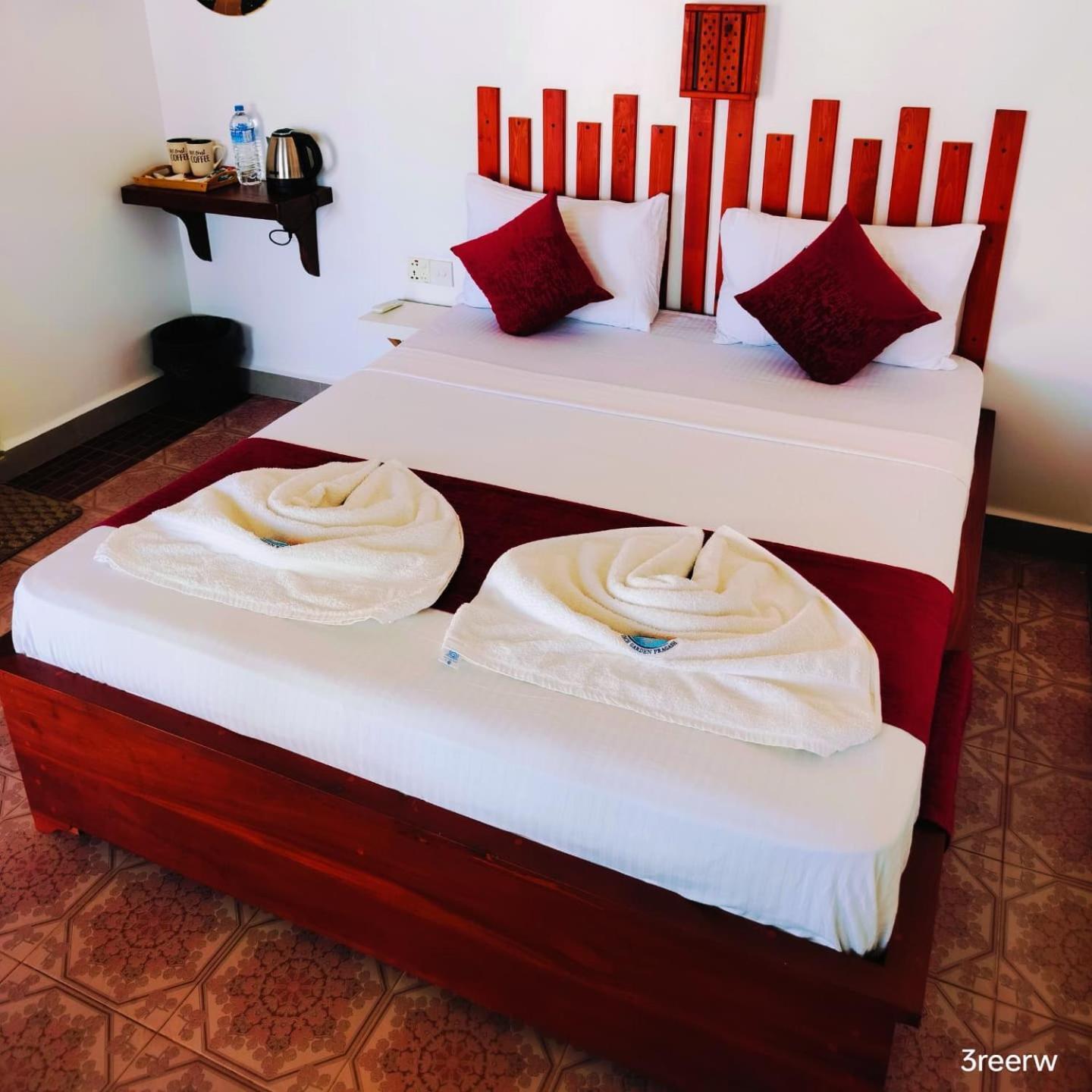 French Garden Pragash Beach Hotel Trincomalee Exterior foto